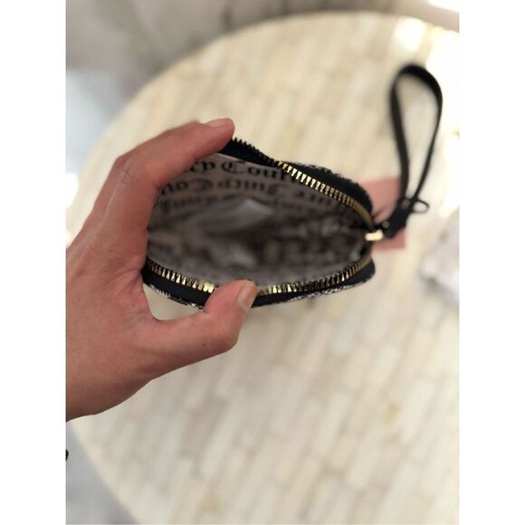 Juicy Couture Allover Print Logo Heart Wristlet Wallet - Picture 6 of 9